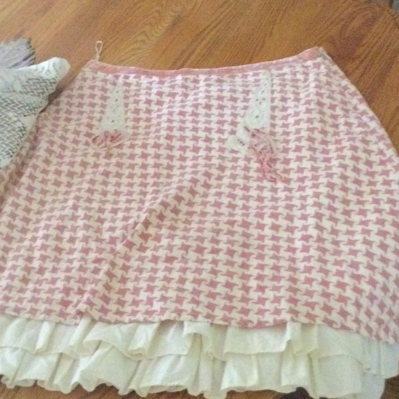 Beautiful Anthropologie Skirt - Picture 4 of 5